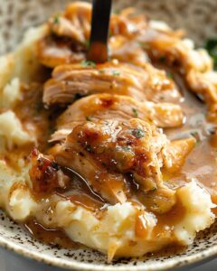 Chicken and Garlic Gravy with Cheesy Mashed Potatoes: The Ultimate Comfort Food Recipe 1