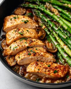 Creamy Garlic Chicken with Mushrooms and Asparagus | Easy 30-Minute Meal 1