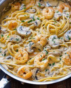 Creamy Mushroom Alfredo Fettuccine: The Ultimate Shrimp Pasta Comfort Meal 1