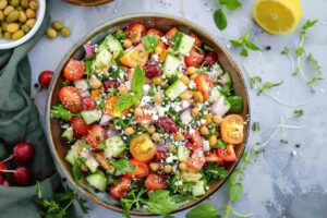 Jennifer Aniston Salad Recipe: The Viral "Friends" Salad Guide 1