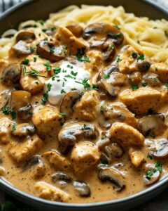 One-Pan Creamy Chicken and Mushroom Skillet (Easy 30-Minute Meal) 1
