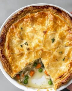 The Ultimate Classic Chicken Pot Pie Recipe: Flaky, Creamy, and Easy 1