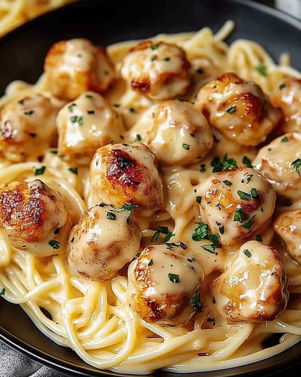 Garlic Butter Chicken Bites with Creamy Parmesan Pasta – Ready in 30 Minutes step 1